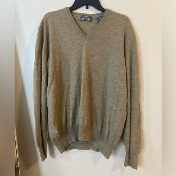 Lord & Taylor Other - Lord & Taylor 100% Merino Wool made in Italy Men's V-Neck Sweater Light Brown XL